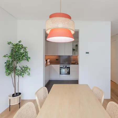 Flh Amoreiras Wood Design Flat * Lizbona