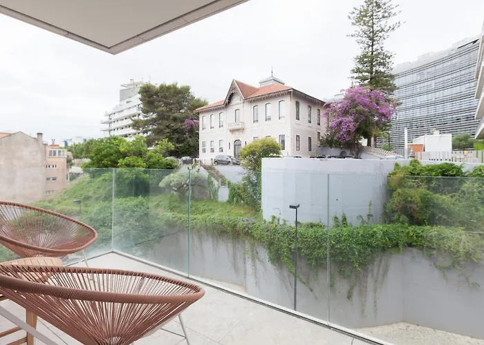 Flh Amoreiras Wood Design Flat * Lizbona