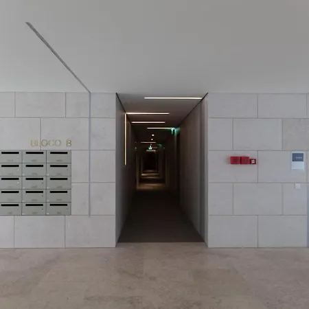 Flh Amoreiras Wood Design Flat Lisboa