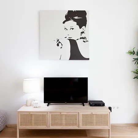 Flh Amoreiras Wood Design Flat *