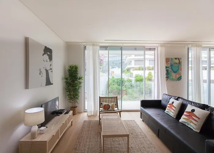 Flh Amoreiras Wood Design Flat