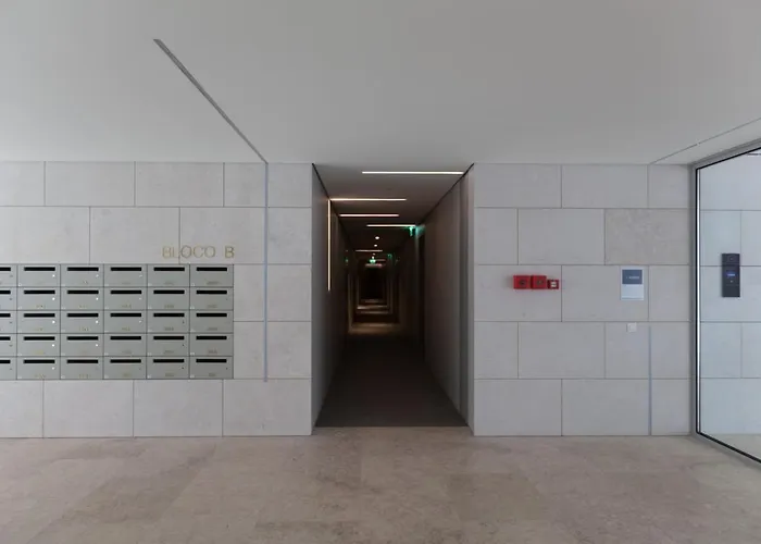 Flh Amoreiras Wood Design Flat Lisboa