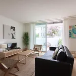 Flh Amoreiras Wood Design Flat ליסבון