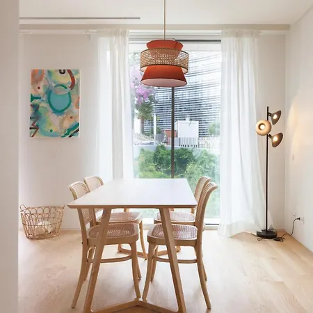 Flh Amoreiras Wood Design Flat Daire *